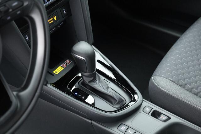 Toyota YARIS Cross 1.5 Hybrid 130pk Teamplayer | Winter pack | Safety pack | Navi | Adapt. Cruise | Camera | Keyless