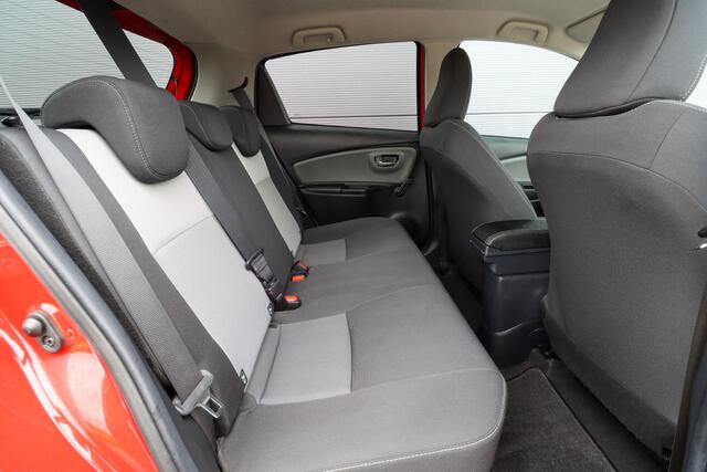 Toyota YARIS 1.5 Hybrid Dynamic | Navigatie | Rijklaarprijs - incl.garantie