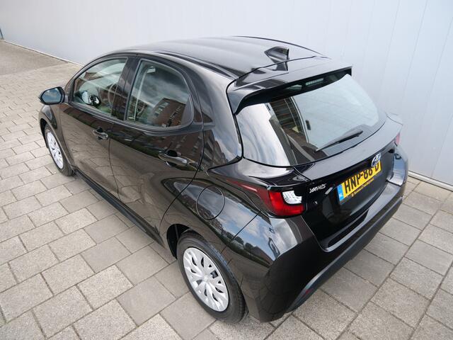 Toyota YARIS 1.5 Hybrid Active Apple CarPlay / Camera / Adap. Cruise