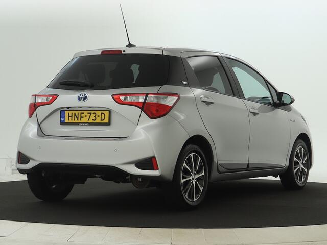 Toyota YARIS 1.5 Hybrid Y20 | Parkeersensoren voor en achter