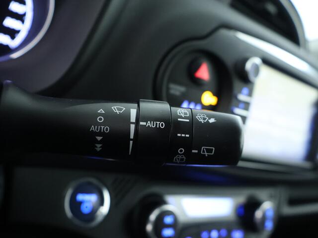 Toyota YARIS 1.5 Hybrid Y20 | Parkeersensoren voor en achter