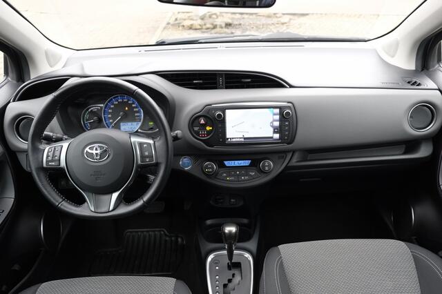 Toyota YARIS 1.5 Hybrid 100PK Trend Automaat | Parkeerhulpcamera | 15" lichtm