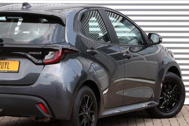 Toyota YARIS 1.5 Hybrid Active Navi / Carplay / Camera