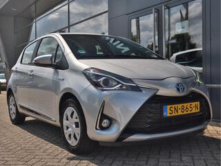 toyota-yaris-1.5-hybrid-design-red-