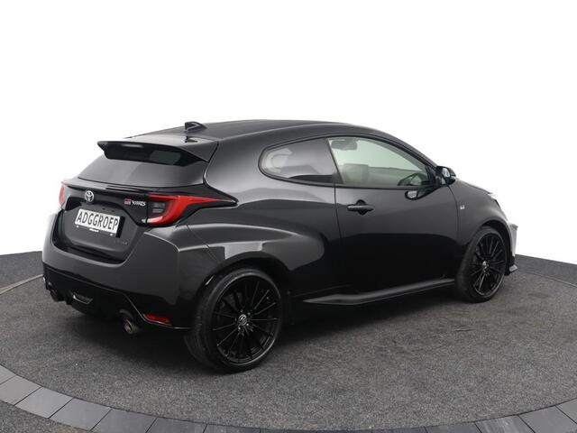 Toyota YARIS 1.6 GR Premium | 4WD | 261 PK | Apple carplay | Stuur en stoelverwarming |