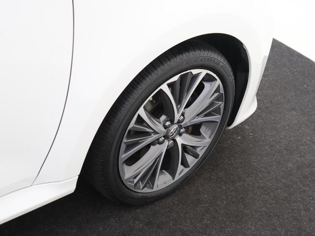Toyota YARIS 1.5 Hybrid Executive | AUTOMAAT | Navigatie | Achteruitrijcamera | Cruise & Climate Control | Privacy Glass | LM Velgen