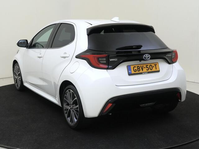 Toyota YARIS 1.5 Hybrid Executive | AUTOMAAT | Navigatie | Achteruitrijcamera | Cruise & Climate Control | Privacy Glass | LM Velgen