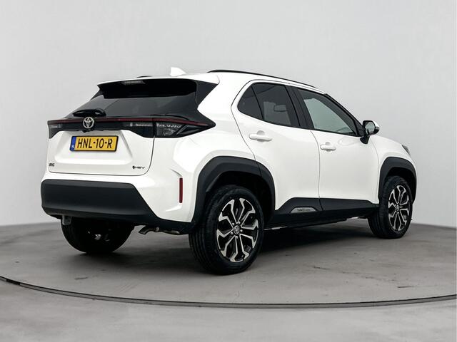 Toyota YARIS Cross 1.5 Hybrid 115 Dynamic Plus Limited | Stoel -/ Stuur Verwarming | Draadloos Apple Carplay / Android Auto |