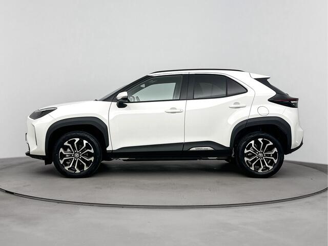 Toyota YARIS Cross 1.5 Hybrid 115 Dynamic Plus Limited | Stoel -/ Stuur Verwarming | Draadloos Apple Carplay / Android Auto |