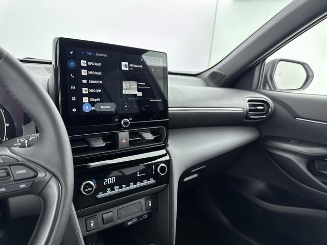 Toyota YARIS Cross 1.5 Hybrid 115 Dynamic Plus Limited | Stoel -/ Stuur Verwarming | Draadloos Apple Carplay / Android Auto |