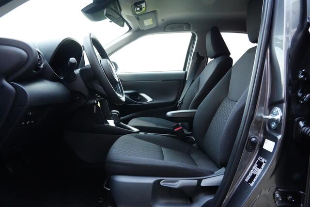 Toyota YARIS Cross 1.5 Hybrid 115 Active 115pk Stoelverwarming/Camera/Trekhaak