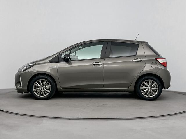 Toyota YARIS 1.5 Hybrid Dynamic | NL-Auto | Apple Carplay -/ Android Auto | Binnen 6-06