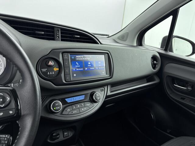Toyota YARIS 1.5 Hybrid Dynamic | NL-Auto | Apple Carplay -/ Android Auto | Binnen 6-06