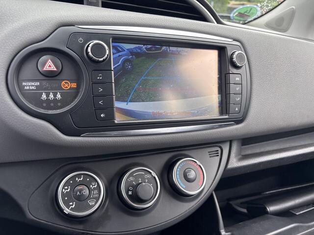 Toyota YARIS 1.0 VVT-i Business Plus