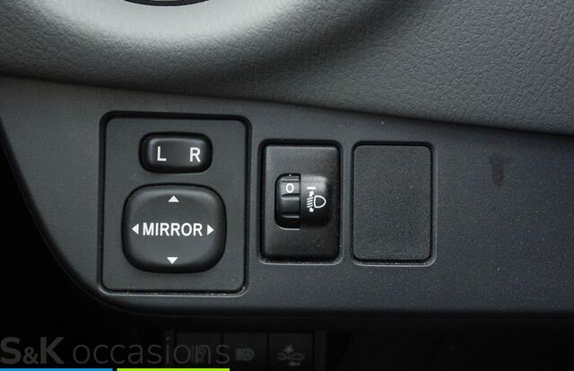 Toyota YARIS 1.5 Hybrid Dynamic 10 jaar garantie NAVI