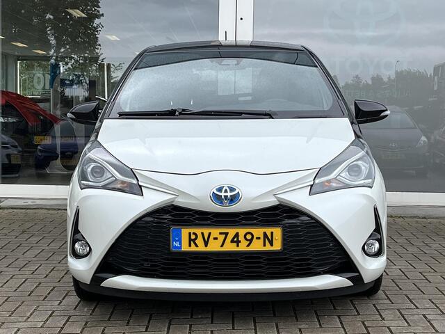 Toyota YARIS 1.5 Hybrid Bi-Tone | cruise Control | Trekhaak voor fietsendrager | Toyota garantie tot 2028!