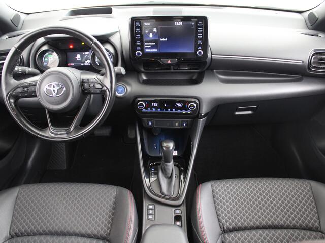 Toyota YARIS 1.5 Hybrid Launch Edition | Leer | Parkeersensoren Voor en Achter | Stoel- en Stuurverwarming |