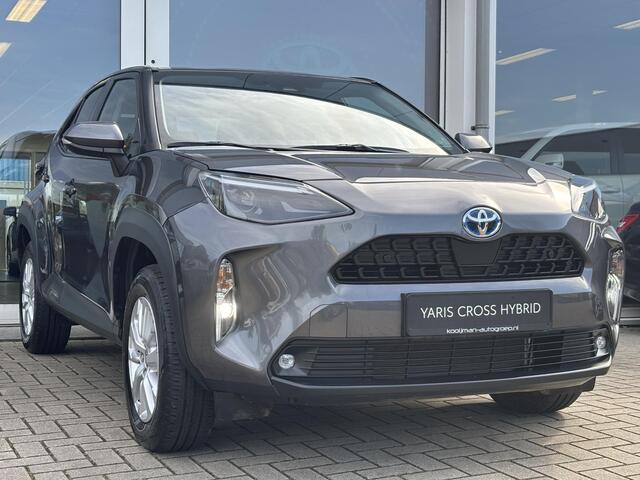 Toyota YARIS Cross 1.5 Hybrid 115 Dynamic Edition | Apple Carplay/Android Auto | Parkeersensoren voor + achter | Smart key | Privacy glass | Toyota garantie tot 2034!