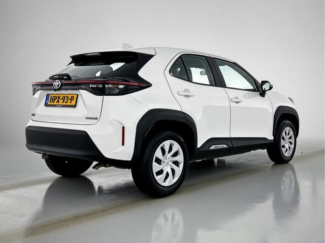 Toyota YARIS Cross 1.5 Hybrid Active Limited | Navigatie