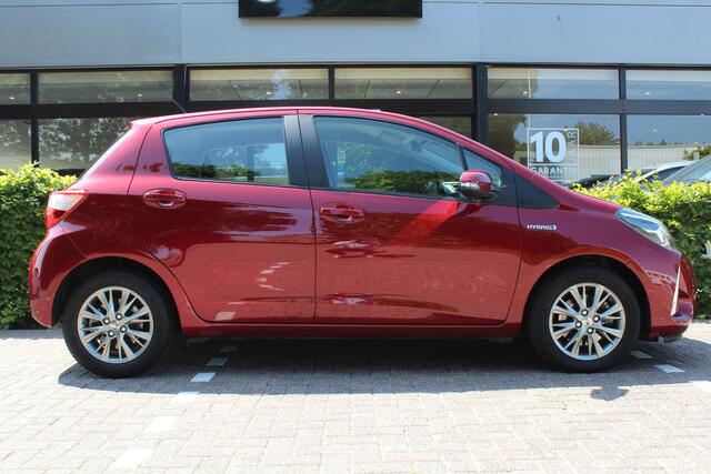 Toyota YARIS 1.5 Hybrid Energy Plus | Rijklaar | Camera | Bluetooth | Cruise | Clima | Allseason banden