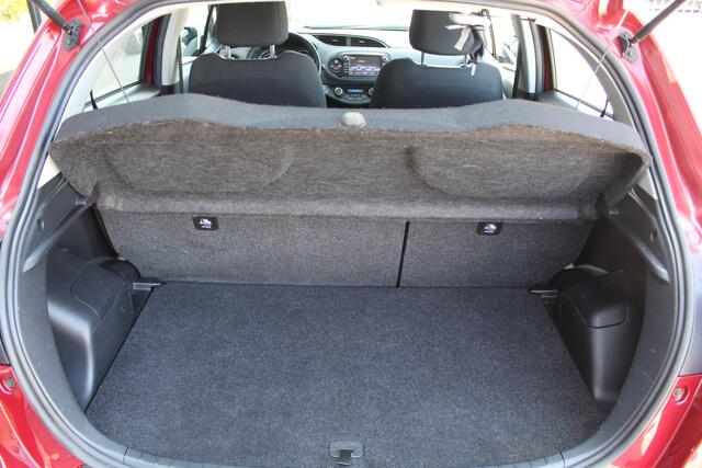 Toyota YARIS 1.5 Hybrid Energy Plus | Rijklaar | Camera | Bluetooth | Cruise | Clima | Allseason banden