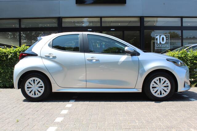 Toyota YARIS 1.5 Hybrid Active | Rijklaar | Trekhaak | Clima | Apple/Android | Camera | Adap Cruise
