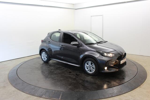 Toyota YARIS 1.5 Hyb Nieuw Rijklaar Camera PDC v+a Stoel/Stuur Verwarming Adaptive Cruise Control