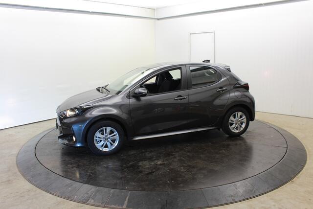 Toyota YARIS 1.5 Hyb Nieuw Rijklaar Camera PDC v+a Stoel/Stuur Verwarming Adaptive Cruise Control
