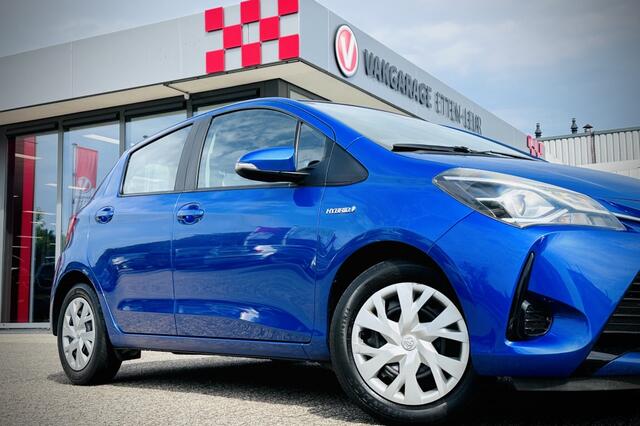 Toyota YARIS 1.5 Hyb. Active / CLIMA / CAMERA / CRUISE