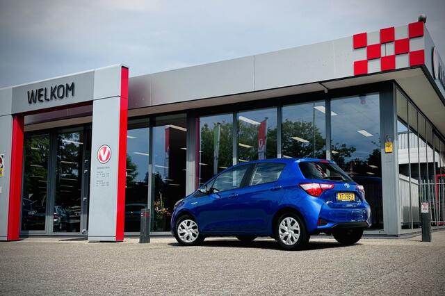 Toyota YARIS 1.5 Hyb. Active / CLIMA / CAMERA / CRUISE