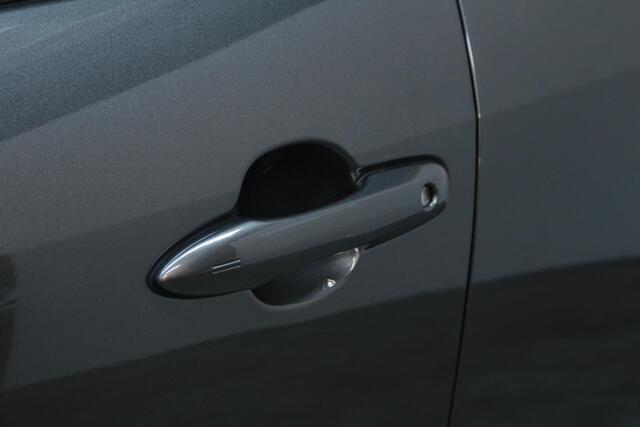 Toyota YARIS Cross 1.5 Hybrid Adventure, Panodak , JBL Audio