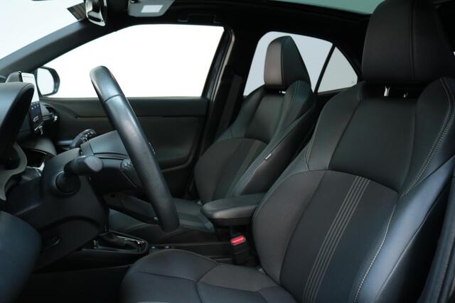 Toyota YARIS Cross 1.5 Hybrid Adventure, Panodak , JBL Audio