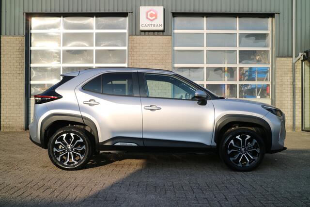 Toyota YARIS Cross 1.5 Hybrid Executive | AWD | Compleet! | Als Nieuw! |