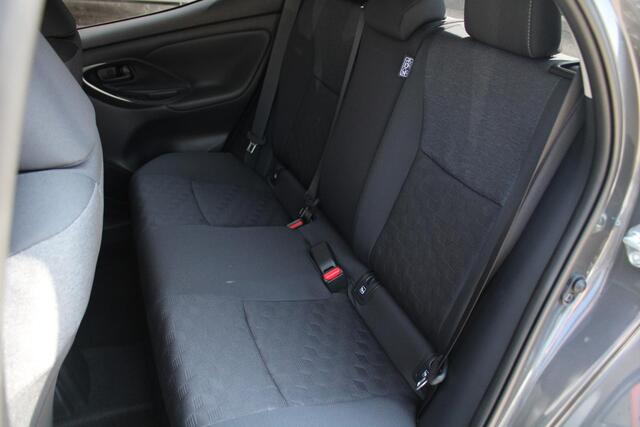 Toyota YARIS 1.5 Hybrid 115 Team Player Automaat Achteruitrijcamera, Parkeersensoren voor en achter, Airco Automatisch, Cruise Control Adaptief