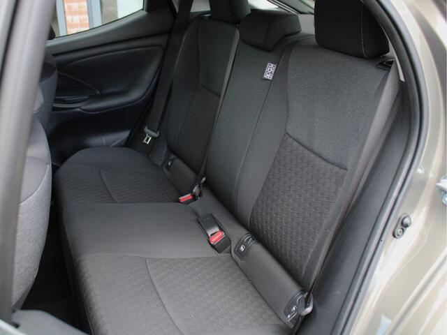 Toyota YARIS 1.5 VVT-i Active Adaptieve Cruise Control, Carplay/Android Auto, Achteruitrijcamera, Airco