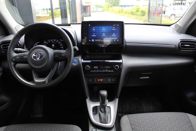 Toyota YARIS Cross 1.5 Hybrid Dynamic Plus | Rijklaar | HUD | Elek achterklep | Stoel/Stuur-verwarming | Apple/Android