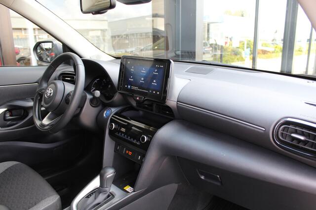 Toyota YARIS Cross 1.5 Hybrid Dynamic Plus | Rijklaar | HUD | Elek achterklep | Stoel/Stuur-verwarming | Apple/Android