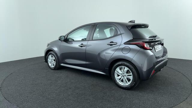 Toyota YARIS 1.5 Hybrid 115 Active Edition / Parkeersensoren / Stoel & Stuurverwarming