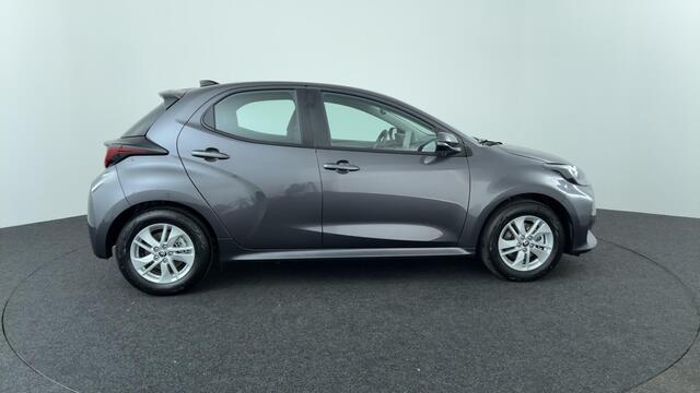 Toyota YARIS 1.5 Hybrid 115 Active Edition / Parkeersensoren / Stoel & Stuurverwarming