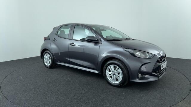 Toyota YARIS 1.5 Hybrid 115 Active Edition / Parkeersensoren / Stoel & Stuurverwarming