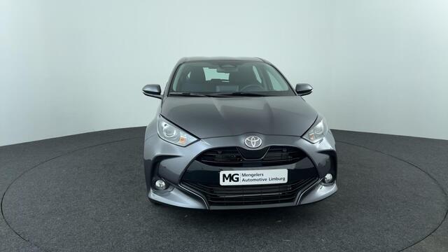 Toyota YARIS 1.5 Hybrid 115 Active Edition / Parkeersensoren / Stoel & Stuurverwarming