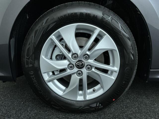 Toyota YARIS 1.5 Hybrid 115 Active Edition / Parkeersensoren / Stoel & Stuurverwarming