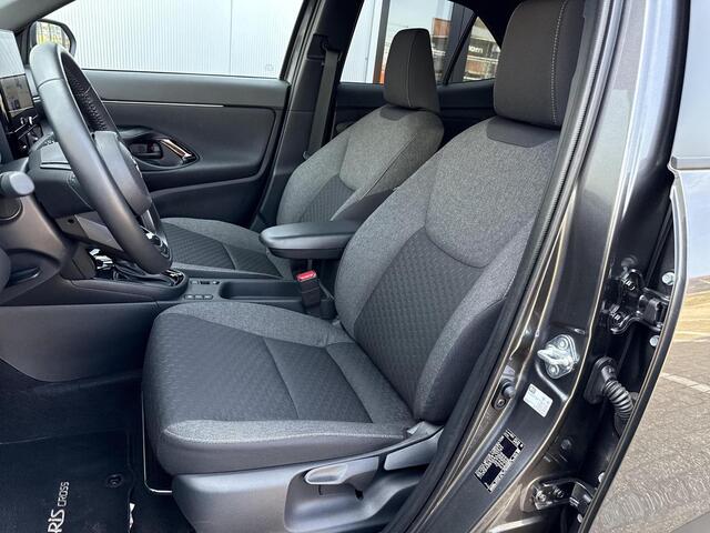 Toyota YARIS Cross 1.5 Hybrid Dynamic **STOEL EN STUURWIELVERWARMING/ ADAPTIEF CRUISE CONTROL/ PARKEERCAMERA/ 36 MAANDEN GARANTIE**