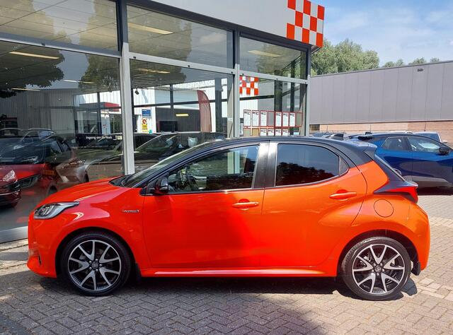 Toyota YARIS 1.5 Hybrid Launch Edition JBL Bi-Tone