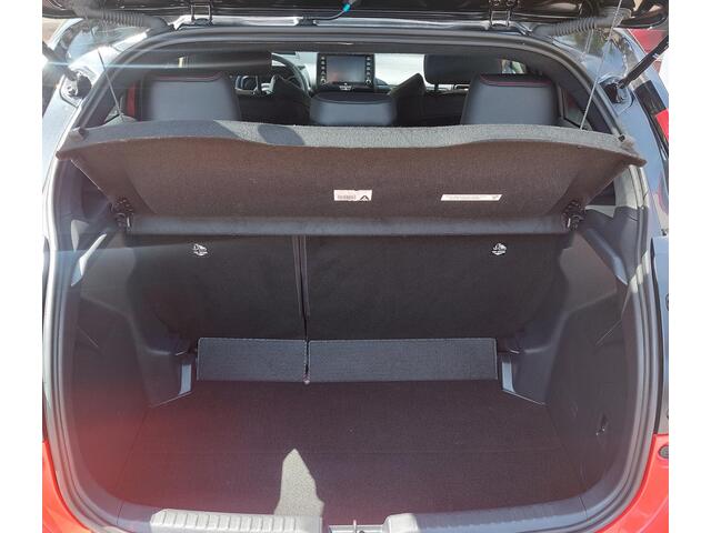Toyota YARIS 1.5 Hybrid Launch Edition JBL Bi-Tone