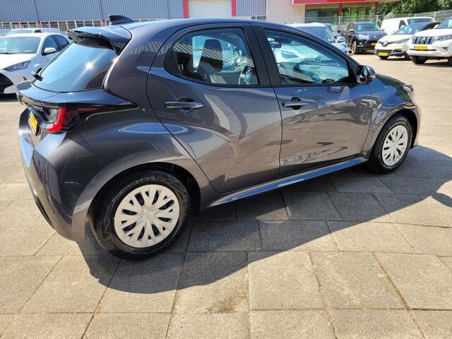 Toyota YARIS 1.5 Hybrid Active Aut.