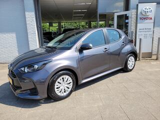 toyota-yaris-1.5-hybrid-active-aut.