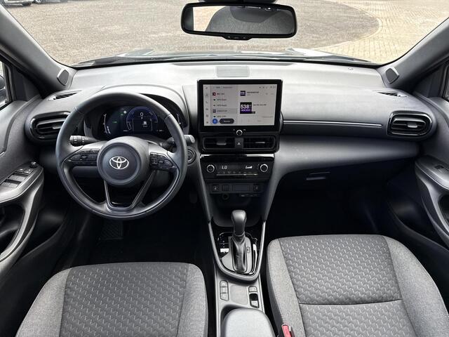 Toyota YARIS Cross 1.5 Hybrid Dynamic **STOEL EN STUURWIELVERWARMING/ KEYLESS/ ADAPTIEF CRUISE CONTROL/ 36 MAANDEN GARANTIE**