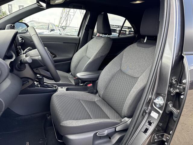 Toyota YARIS Cross 1.5 Hybrid Dynamic **STOEL EN STUURWIELVERWARMING/ KEYLESS/ ADAPTIEF CRUISE CONTROL/ 36 MAANDEN GARANTIE**