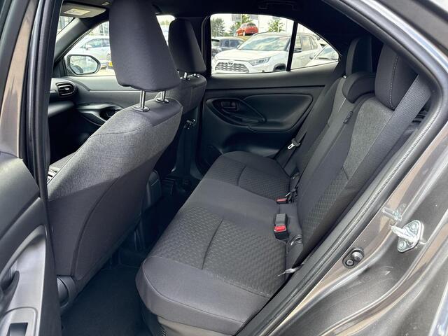 Toyota YARIS Cross 1.5 Hybrid Dynamic **STOEL EN STUURWIELVERWARMING/ KEYLESS/ ADAPTIEF CRUISE CONTROL/ 36 MAANDEN GARANTIE**